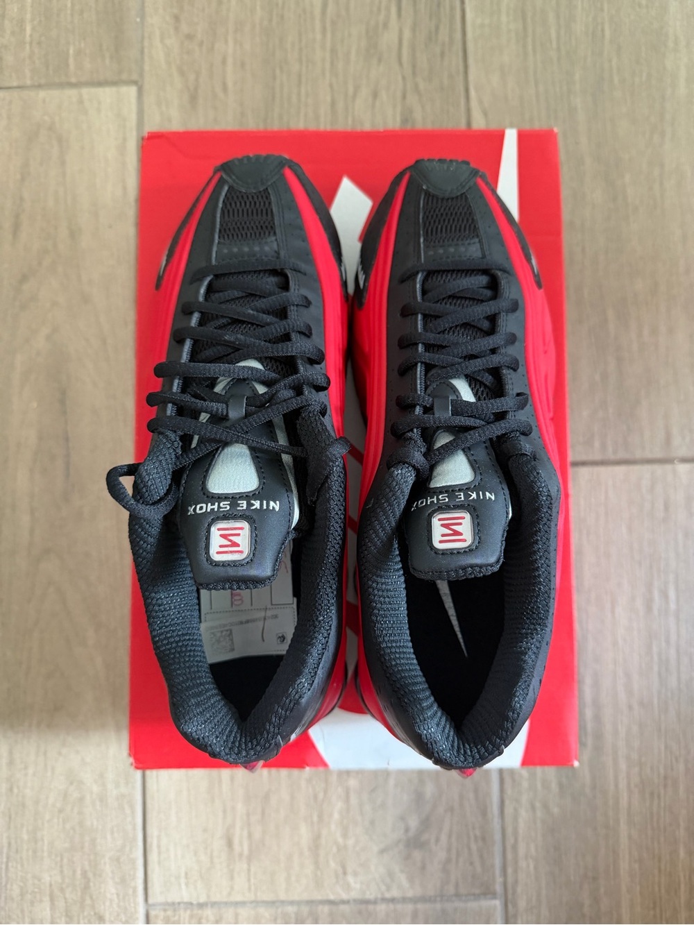 Nike Shox R4 - Picture 5 of 7